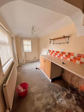 3 bed House for sale Image 12