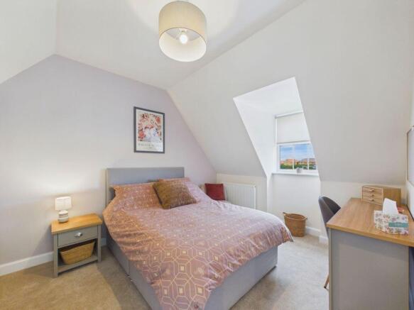 4 bed Detached for sale Image 9