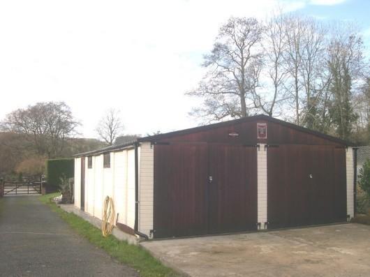 Garage/ Workshop