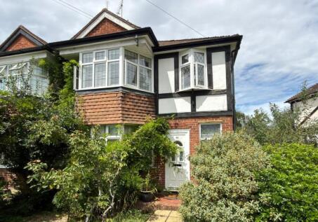 66 Vale Crescent, Kingston Upon Thames, London, SW15 3PN