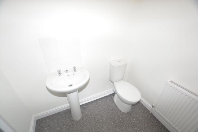 2 bed Terraced to rent Image 8