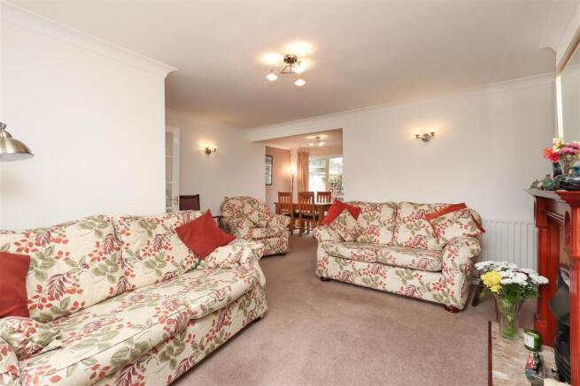 LIving Room2.jpg