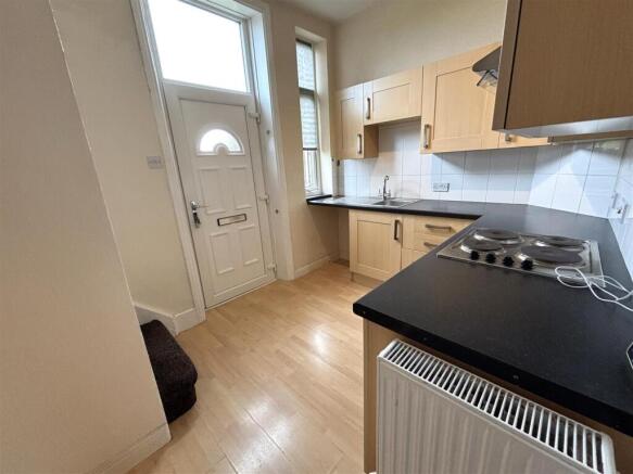 3 bed Terraced for sale Image 10