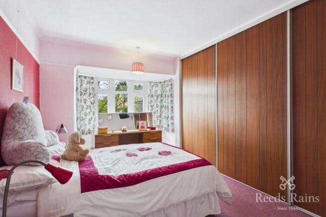 4 bed Detached for sale Image 5