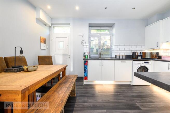 2 bed Terraced for sale Image 7