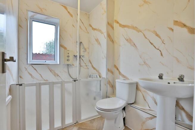 Fairmile Road, CHRISTCHURCH, Dorset, BH23 photo 4