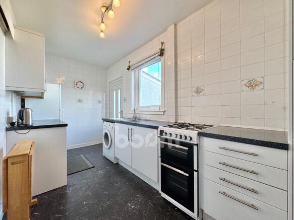 Glasgow Road, Ralston kitchen