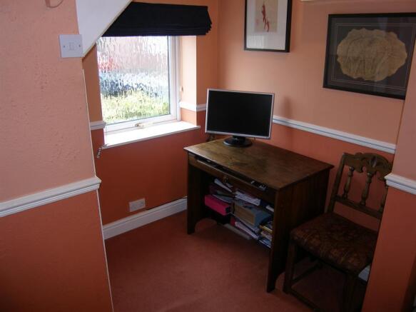 Photo 8