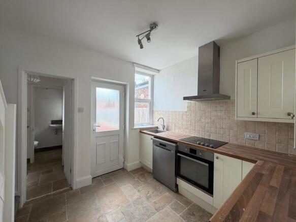 3 bed Terraced for sale Image 6