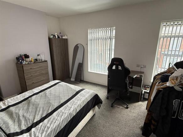 4 bed House Share for sale Image 9