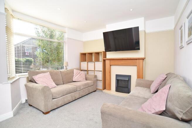 3 bed Semi-Detached for sale Image 9