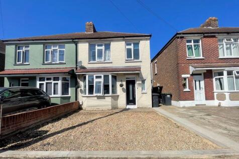 Fisgard Road, Gosport, PO12