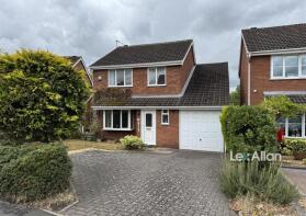 11, Kirkstone Way, Brierley Hill DY5 3RZ