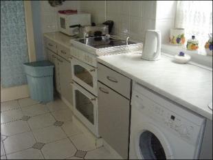 Kitchen (2)