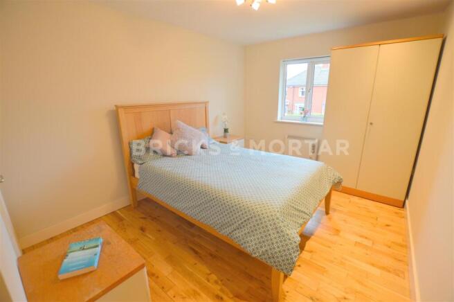 14 St Johns Court Bedroom 1.jpg