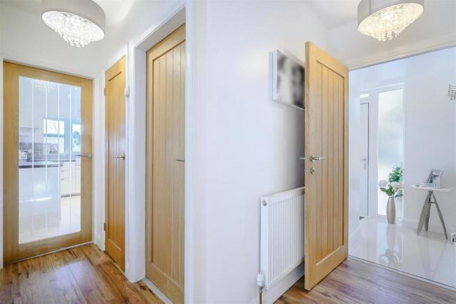 8489048-interior22.jpg