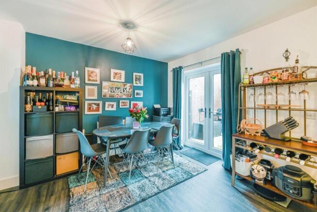 Kitchen Diner: