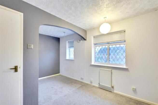 Bedroom 2_1.jpeg