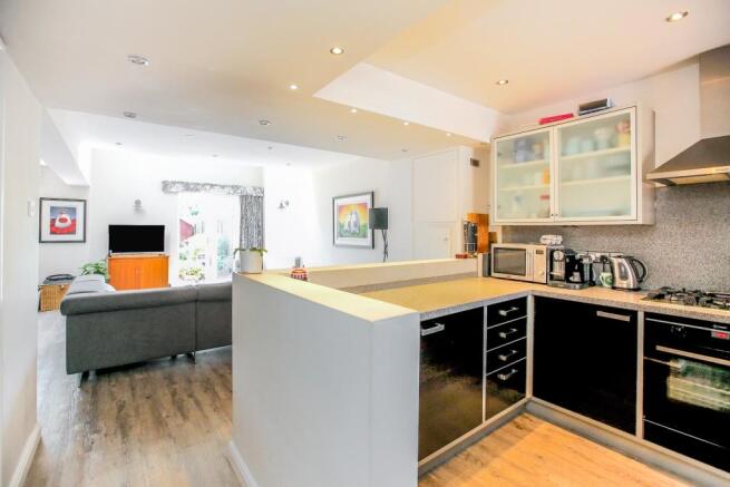 Kitchen/Lounge