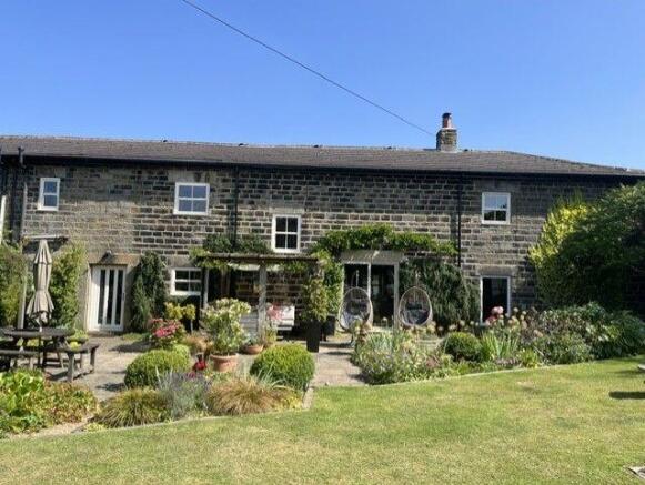 4 bed Barn Conversion for sale Image 12