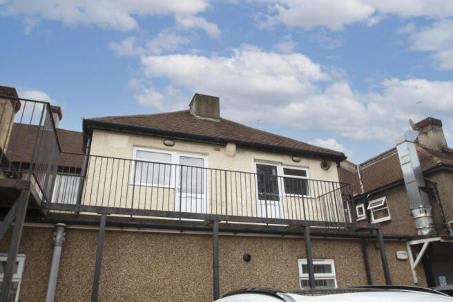 2 bed flat to rent Sparrows Lane, Eltham SE9