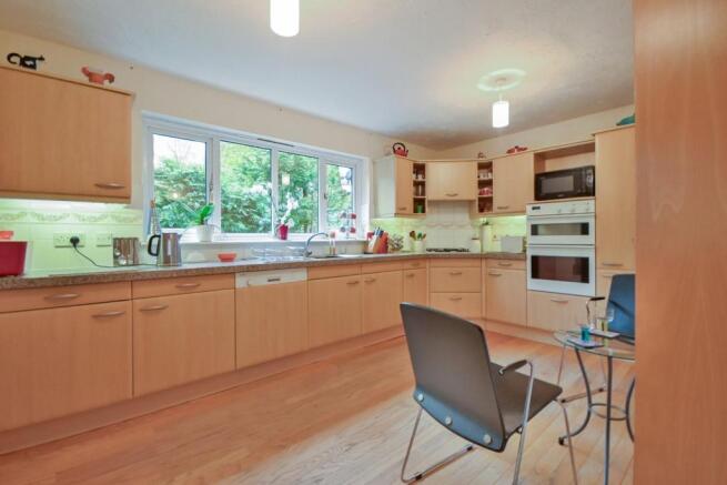 Dining kitchen