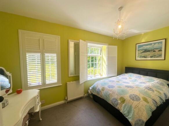 3 bed Cottage for sale Image 11