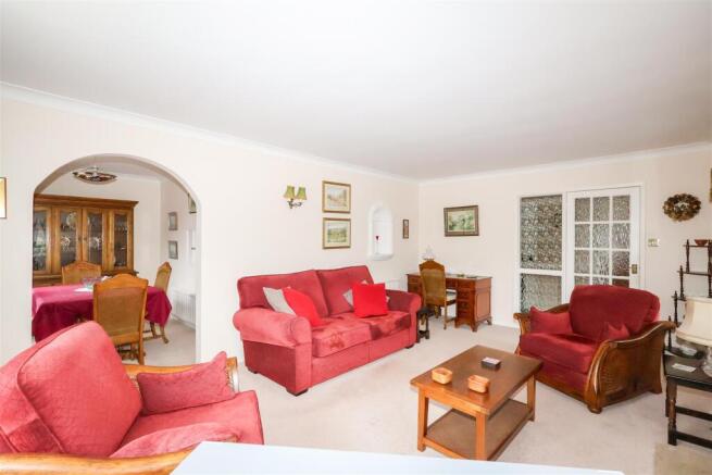 4 bed Detached Bungalow for sale Image 11