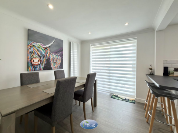 4 bed Detached for sale Image 8