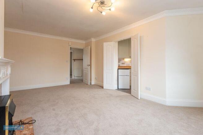 Sitting/Dining Room