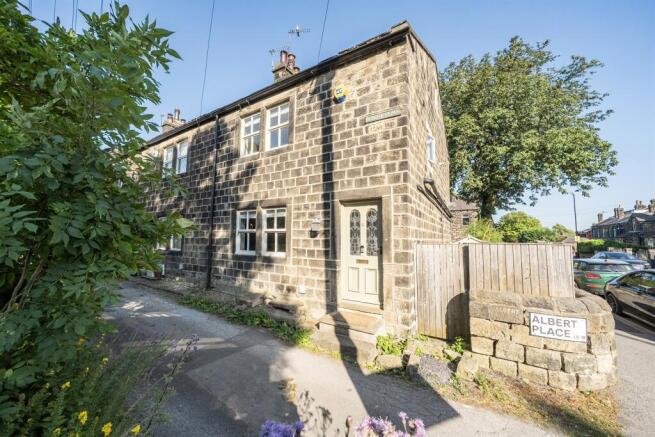3 bed End of Terrace for sale in leeds