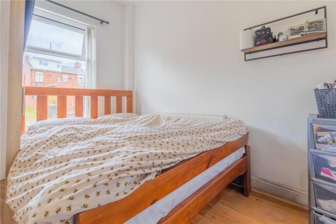2 bed Terraced for sale Image 8
