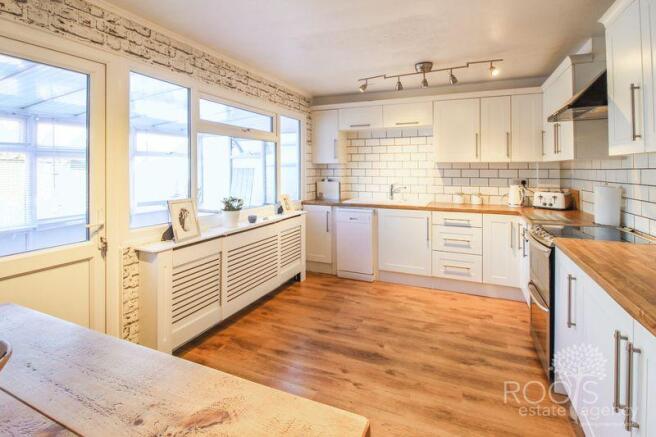 Kitchen/dining...