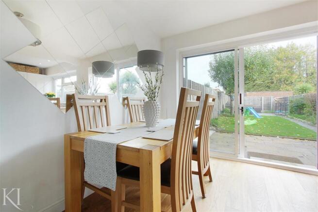 dining area 1.jpg