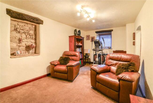 4 bed Barn Conversion for sale Image 11