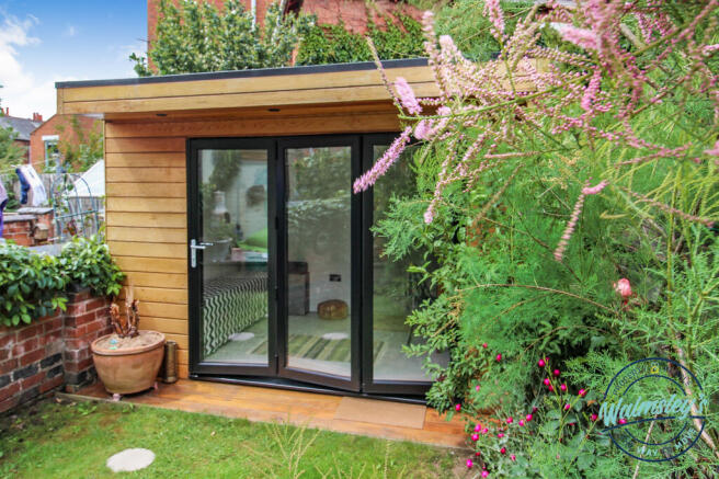 Cabin/home office/gym