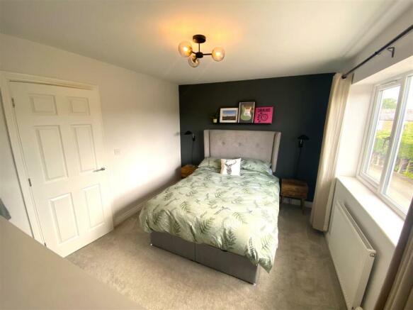bed11.JPG