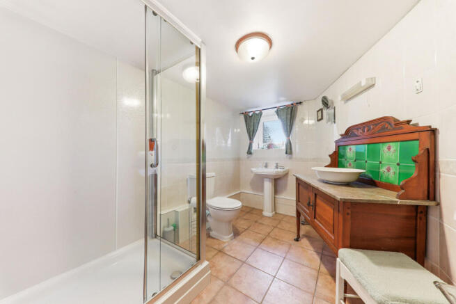 5 bed Terraced for sale Image 10