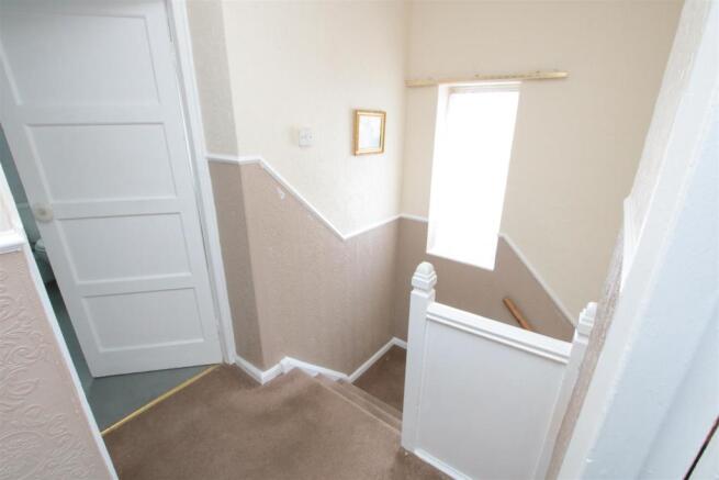 FIRST FLOOR LANDING