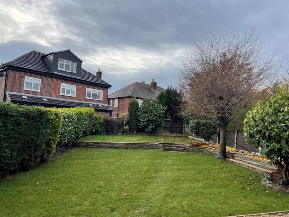 18 ash walk garden.jpg