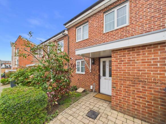 3-bed terraced on Battle Square, Reading, RG30, £355,000