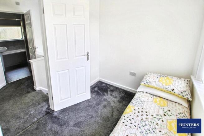 3 bed Semi-Detached to rent Image 12