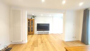 6, Malvern Way, London W13 8EB
