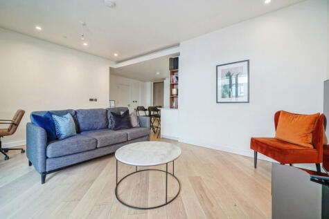 Wood Crescent, London, W12