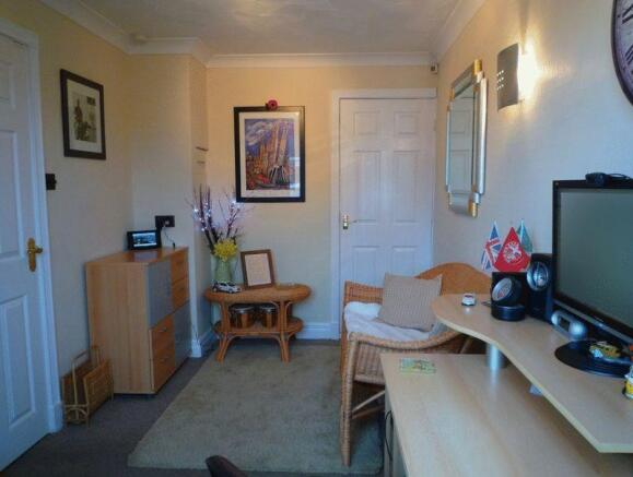 Study  / Bedroom 4