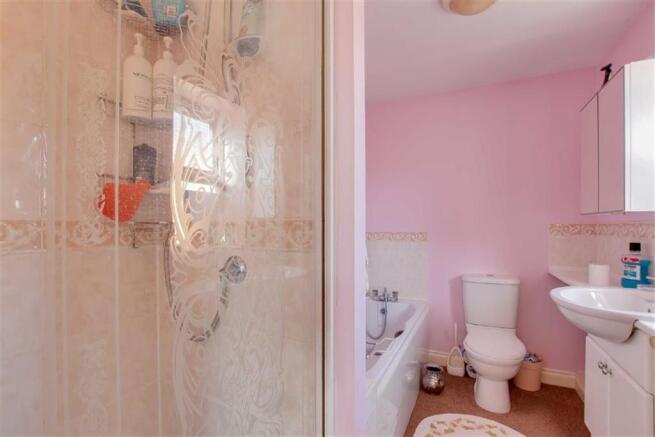4PC ENSUITE