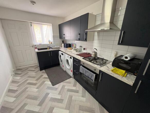 3 bed Detached for sale Image 5