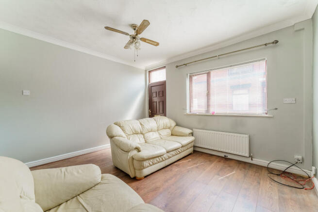 3 bed End of Terrace for sale Image 4