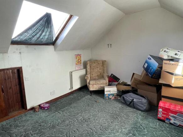 Loft Room..jpg