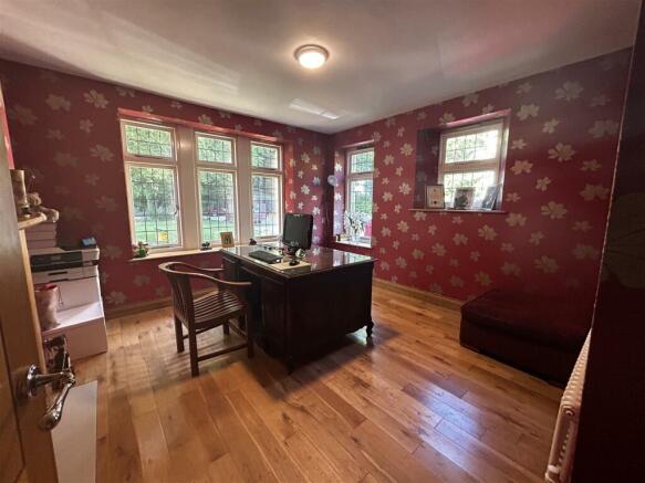 Job 30.05.23 - The Lodge EX21 - Study.jpg
